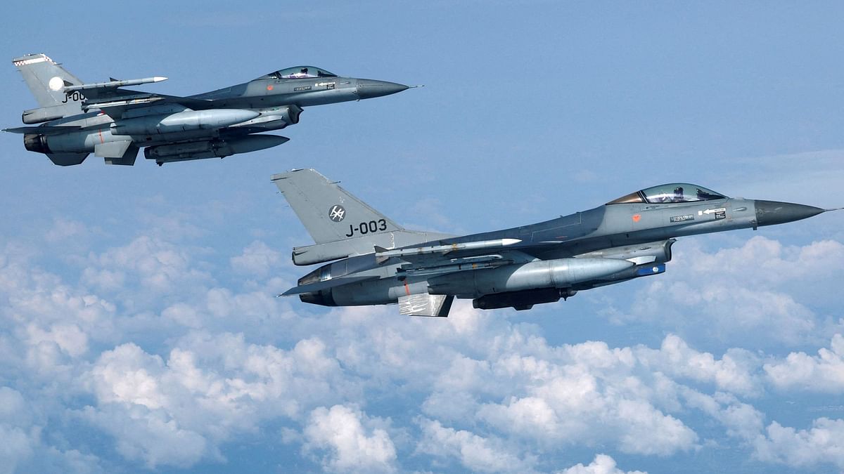 Ukraine could deploy F-16s as soon as July, but only a few