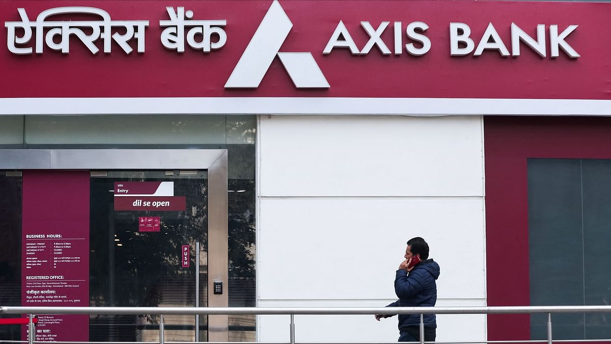 Axis Bank introduces digital opening of US dollar fixed deposit for NRI customers at GIFT City