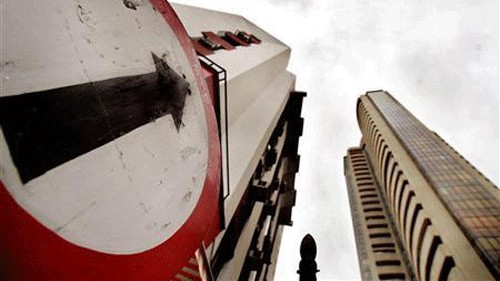 Sensex, Nifty drop on foreign fund outflows, weak US markets