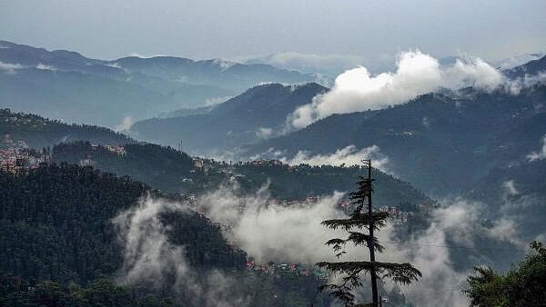 Fresh western disturbance likely to hit Himachal, over 400 roads remain closed