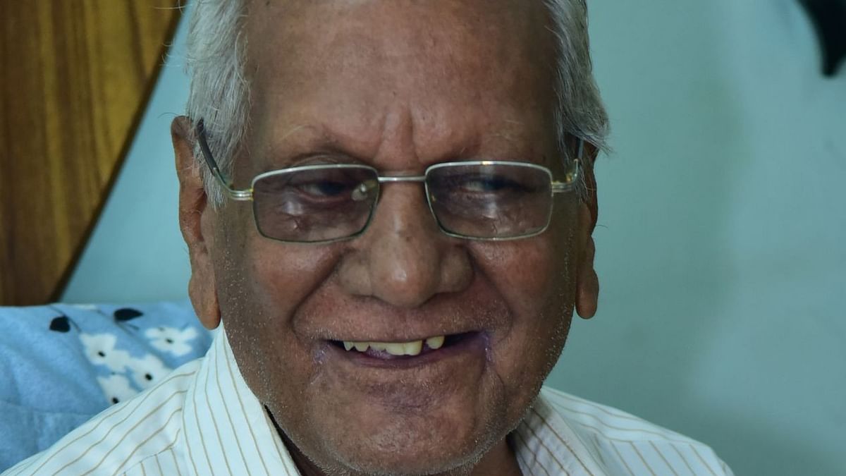 Karnataka writer Gurulinga Kapse passes away