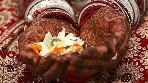 Uttar Pradesh mass wedding sees married woman 'wed' her brother to get cash, gifts