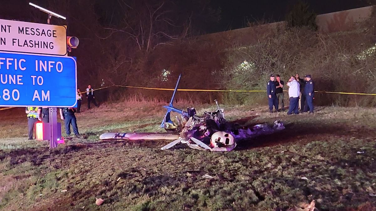 Five killed after small airplane crashes in Nashville