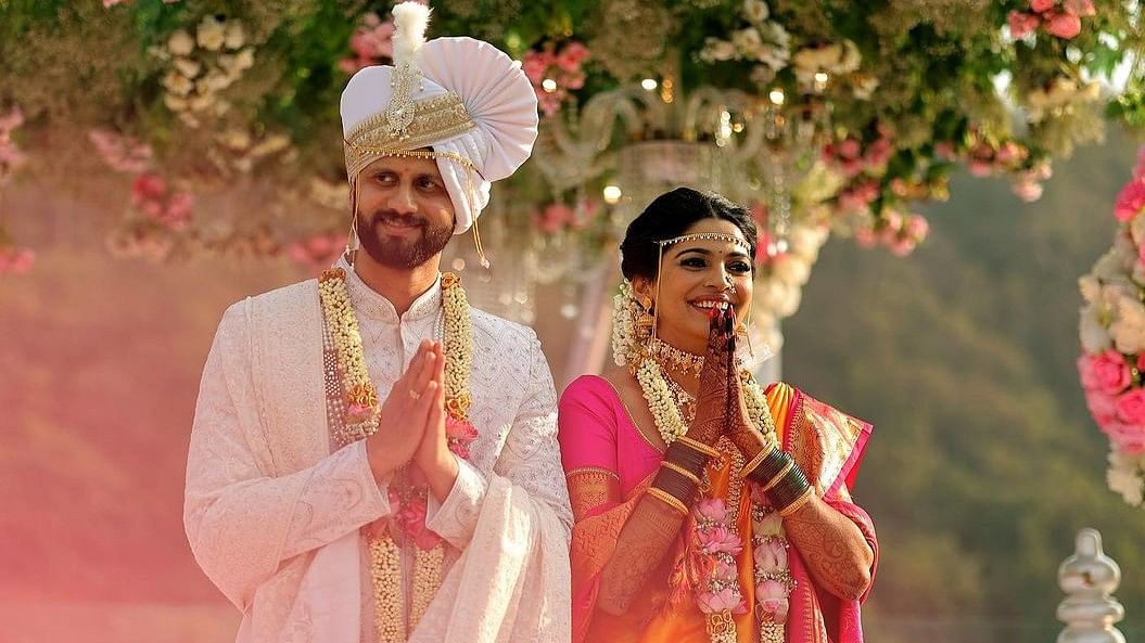 Marathi star Pooja Sawant, known for her captivating performances on screen, recently tied the knot with Siddesh Chavan in a gala ceremony that can only be described as a fairy tale come to life.