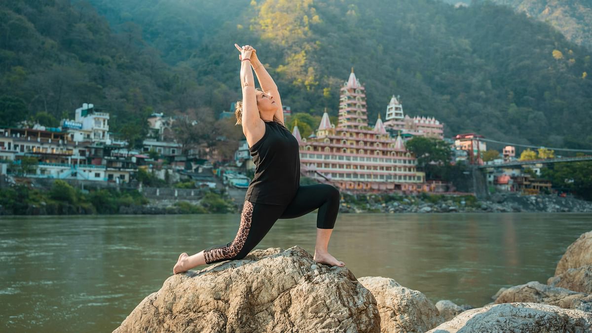 Rishikesh, Uttarakhand: Embark on adventure sports like river rafting, bungee jumping, and enjoy yoga and meditation retreats in this spiritual town.