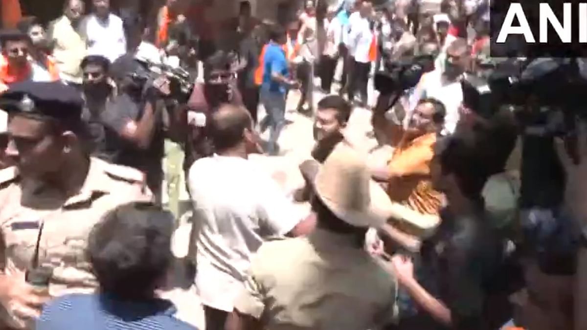 'Loud music' during azan row: Police arrive at Bengaluru's Siddanna Layout as protests break out