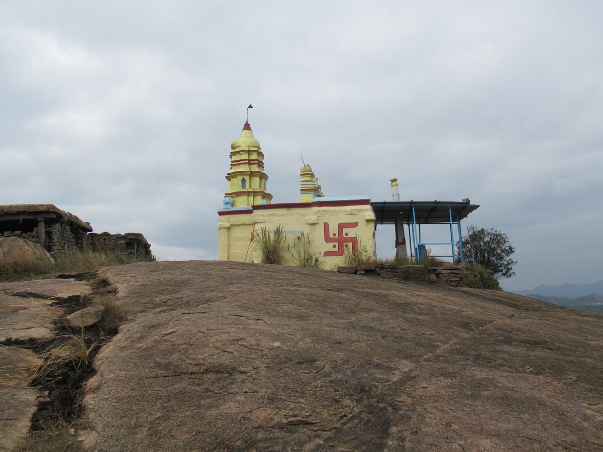 The temple at the peak of Rama Pada betta. 