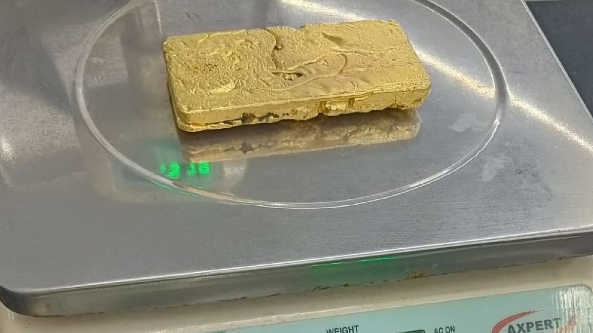 Customs seizes gold worth Rs 1.66 cr in 4 days at Mumbai International Airport