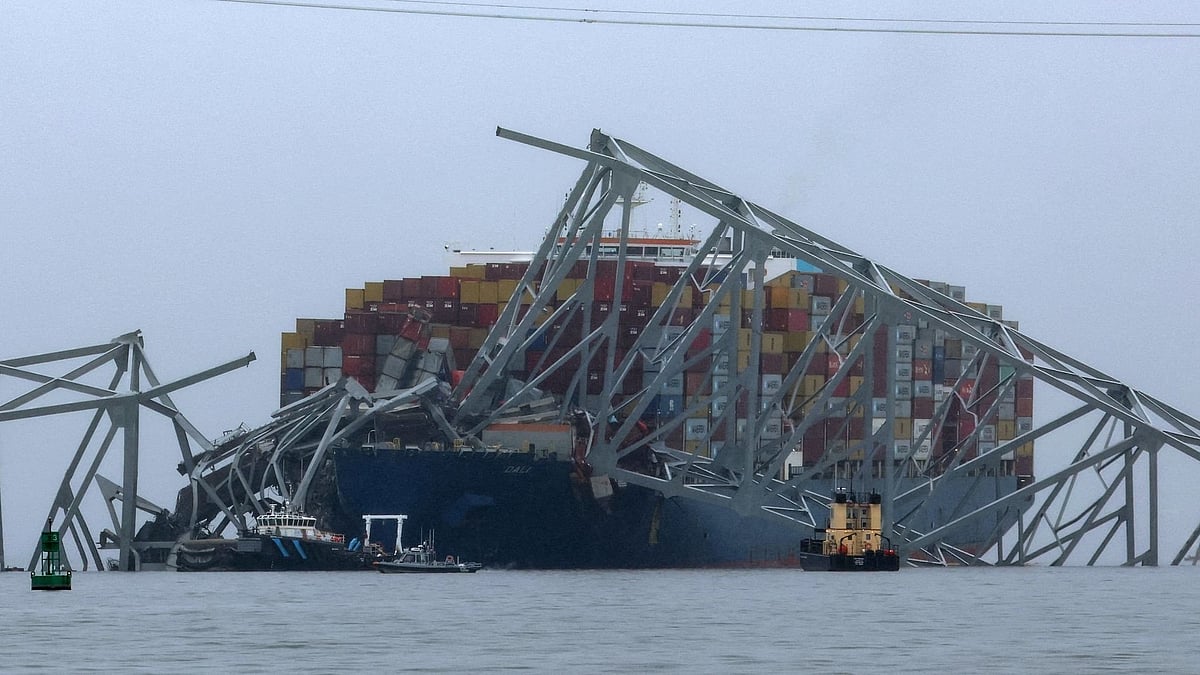 US investigators recover data recorder of cargo ship that hit Baltimore bridge - Vimarsana News