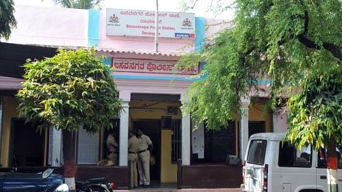 Cops raid houses of 234 rowdies in Bengaluru South