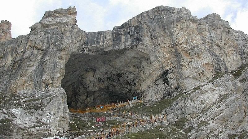 Amarnath Temple: Located atop the Himalayan range, Amarnath temple attracts devotees from all over India. It is a cave temple that is dedicated to an ice stalagmite, representing Lord Shiva.