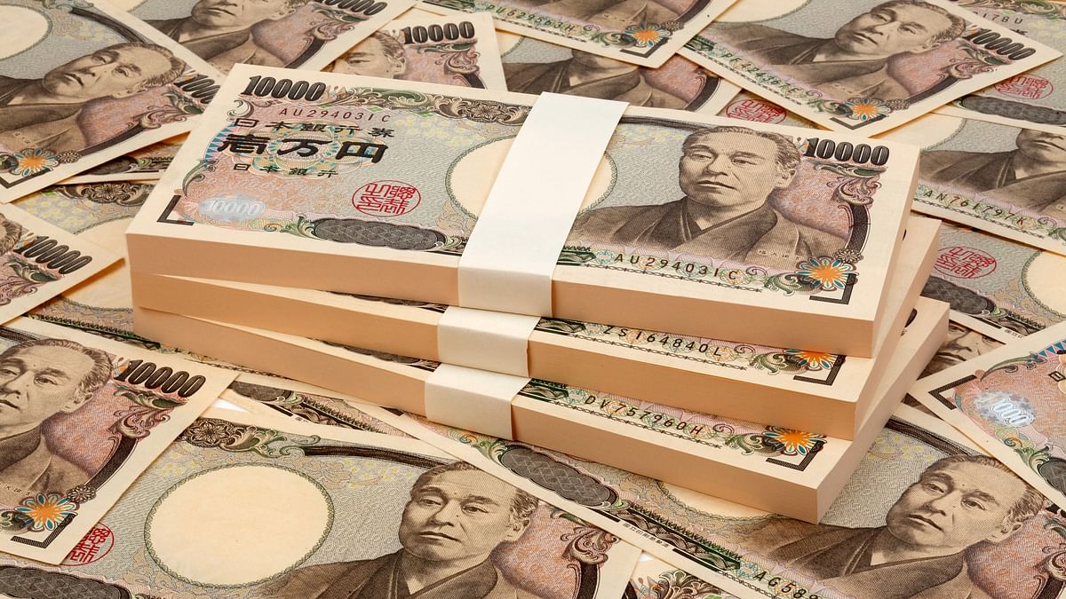 Explained | What would Japanese intervention to boost a weak yen look like?