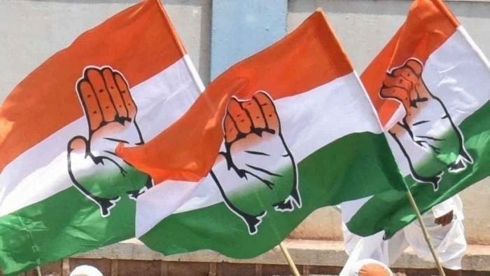 Kashmiri Pandit outfit merges with Congress in Jammu