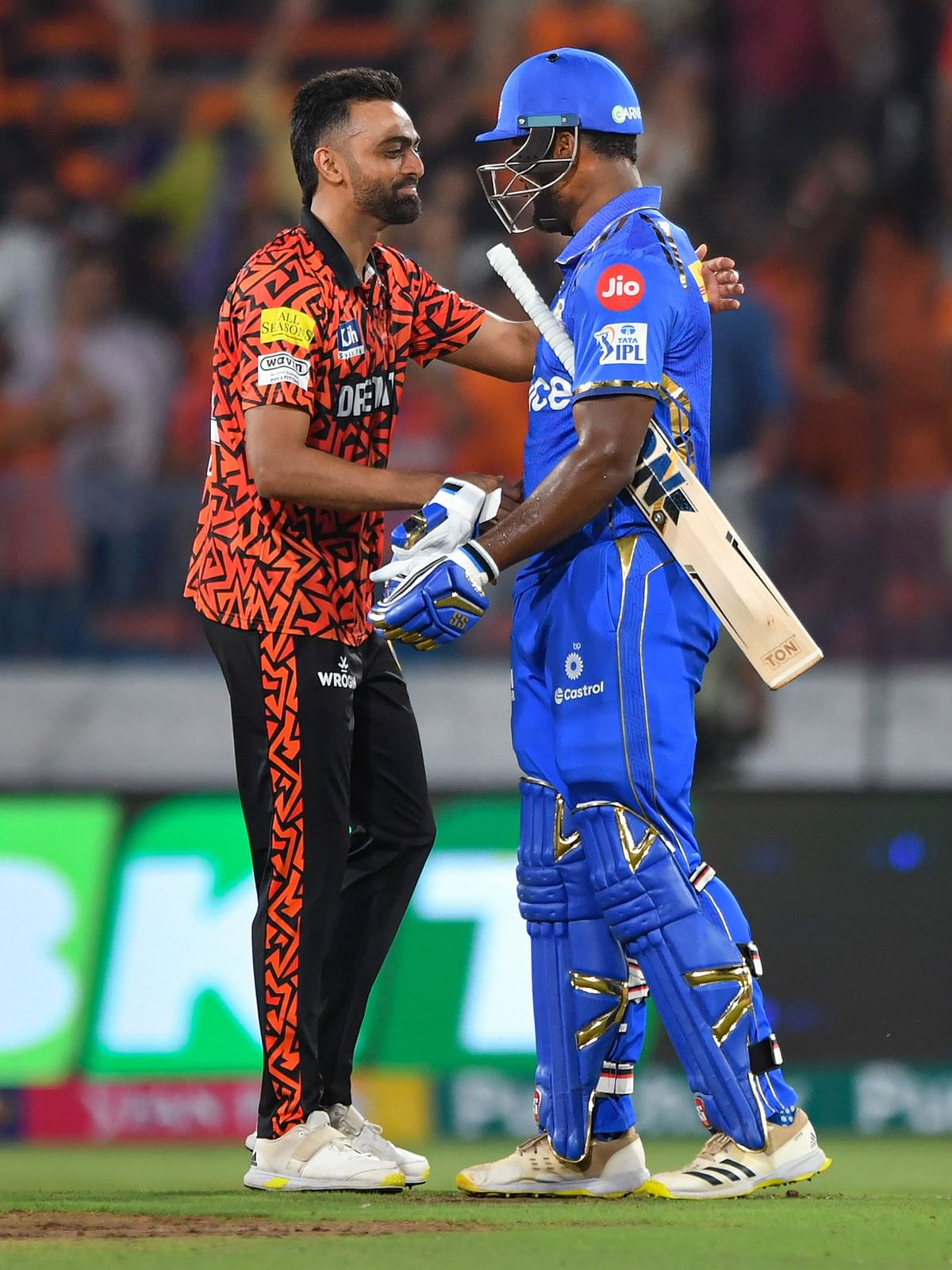 SRH's Jaydev Unadkat managed to build pressure on MI batsmen and restricted their scoring opportunities. He picked two wickets and conceded 47 runs in this high scoring match.