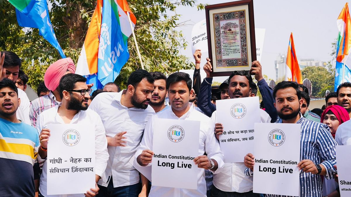 Congress' students wing protests against BJP MP Hegde's 'amending Constitution' remarks