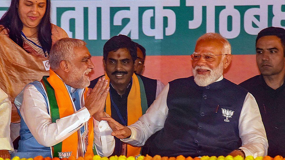 Prime Minister Narendra Modi and Union Minister Ashwini Choubey during a public meeting, ahead of Lok Sabha elections, in Gaya.