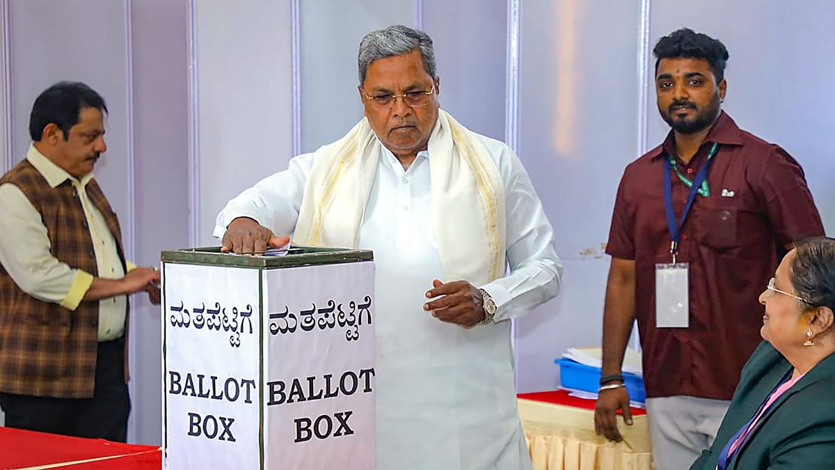 Lok Sabha Elections 2024 (Karnataka updates) | Karnataka CM Siddaramaiah casts his vote in Mysuru
