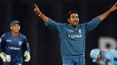 Rohit Sharma took the hat-trick in 2009 while playing for Deccan Chargers. He troubled the Mumbai Indians' batsmen with the ball and completed his hat-trick in two overs and finished with dream figures of impressive bowling figures of 4/6.