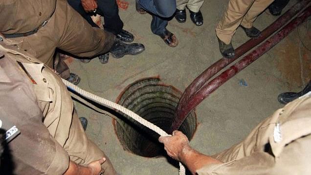 Efforts to rescue 6-year-old boy from borewell continue for over 20 hours in MP's Rewa
