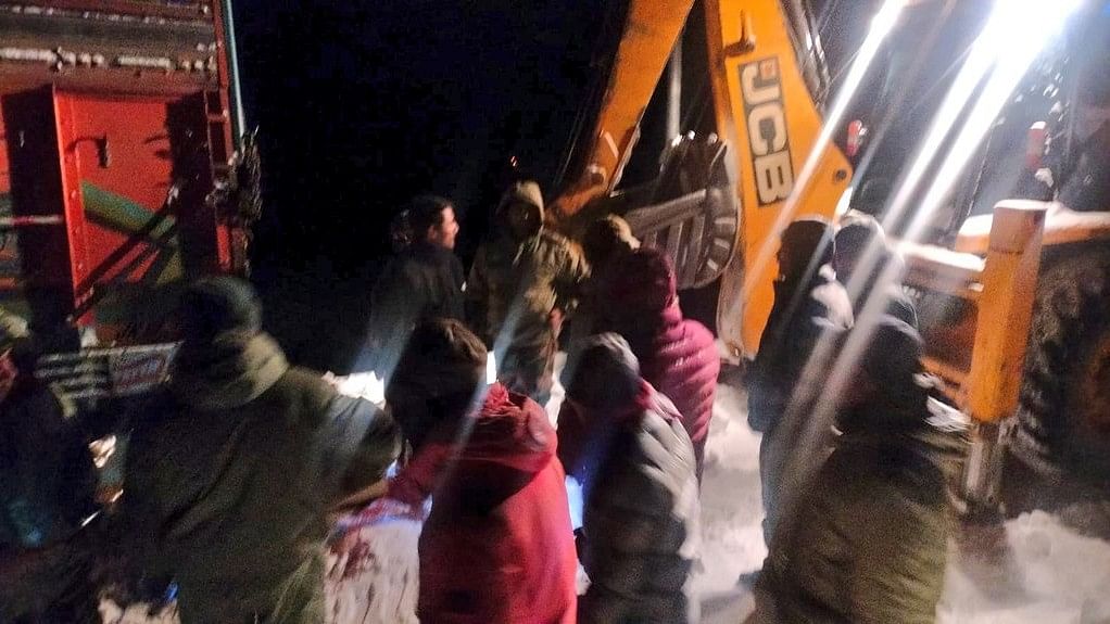 Army rescues 80 people stranded amid snowfall in Ladakh