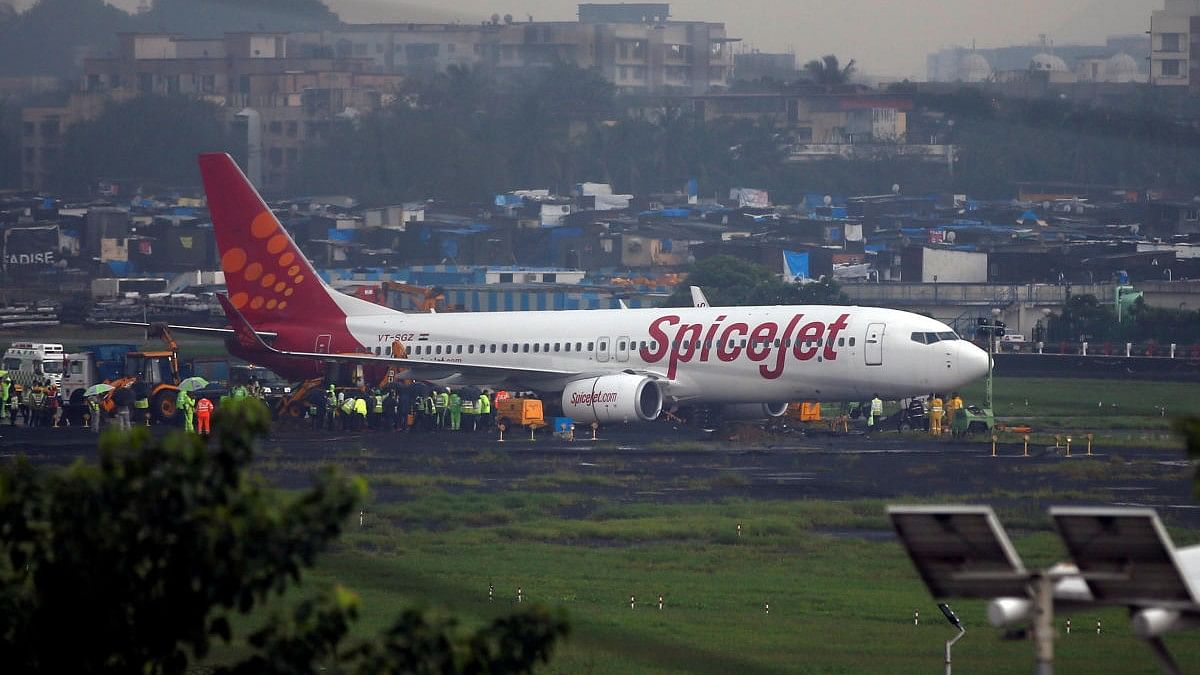 Passengers from Delhi land at Bagdogra airport without baggage, SpiceJet regrets inconvenience