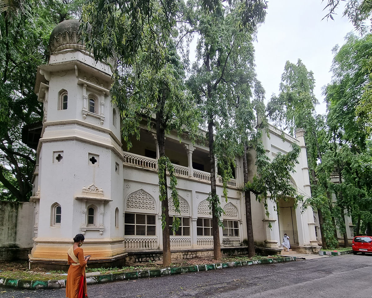 The Isolation Hospital building which displays several Indo-Saracenic features. Photos by Lester Silveira