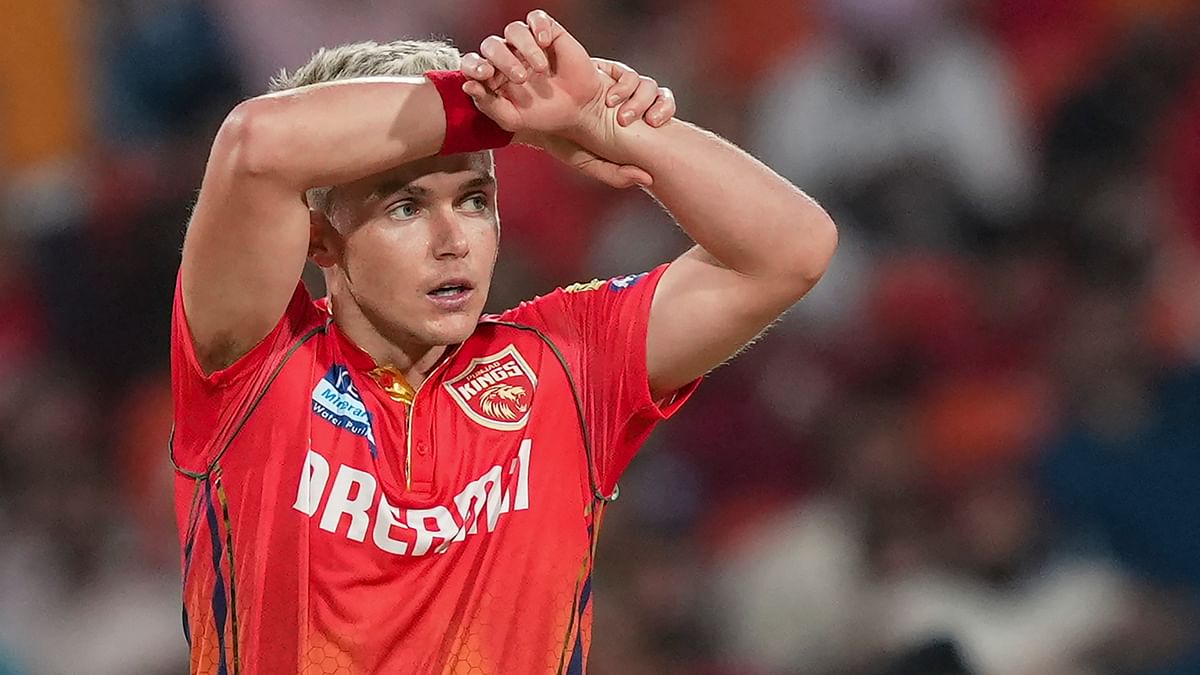 An all-rounder who can contribute with both bat and ball, Sam Curran is best known for his quick pace and powerful hitting.