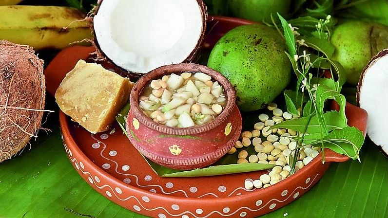 Ugadi Pachadi: Made with a combination of six tastes, this dish symbolizes the myriad experiences that life offers. The mixture of jaggery, tamarind, neem flowers, mango, salt, and chili creates a harmonious blend of flavors, reminding us to embrace all aspects of life with equanimity.