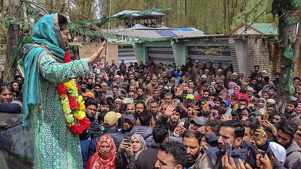 'Hold everyone accountable for such incidents': Mehbooba reacts to Amit Shah's fake encounter remark