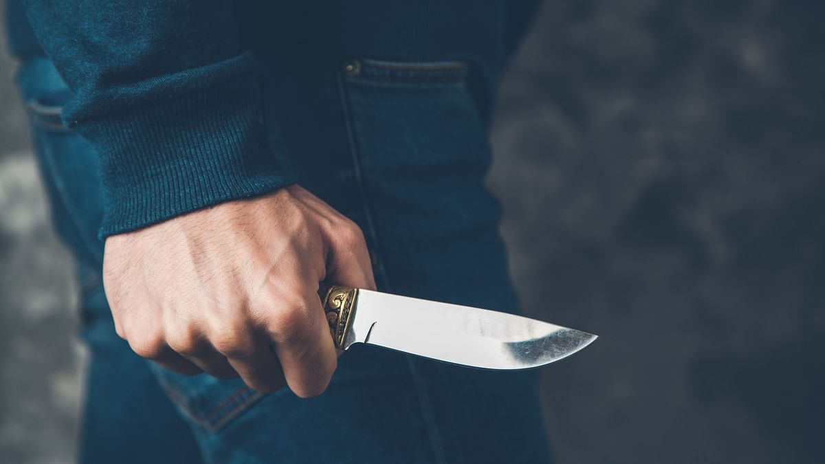 Man attacks wife with knife after quarrel in Thane; booked for murder bid