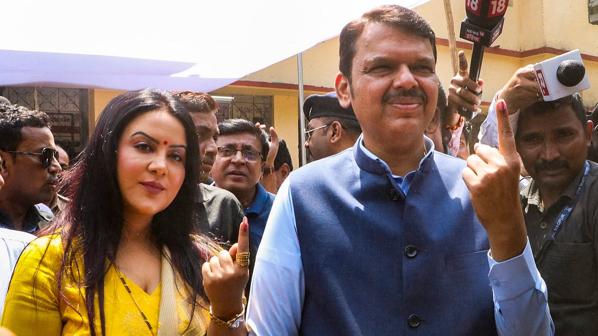 7.4 per cent turnout recorded in eight Lok Sabha seats in Maharashtra till 9 am in second phase - Vimarsana News