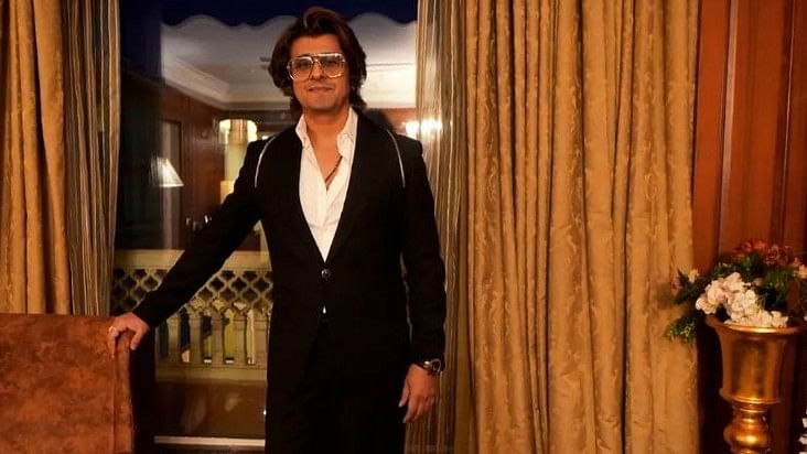 Singer Sonu Nigam also admitted that he received extortion threats in 2000, when he was just 26 and new in the film industry. Despite the threats, Sonu continued to work in the industry and maintained a successful career.