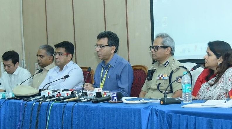 District Election Officer and BBMP Chief Commissioner Tushar Girinath at a press conference in Bengaluru on Tuesday. DH PHOTO
