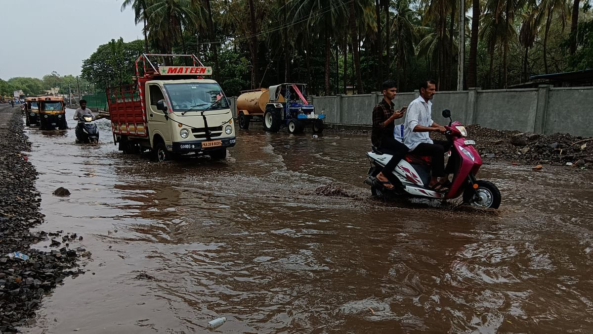 Karnataka: Rain lashes NK; brings down mercury level 