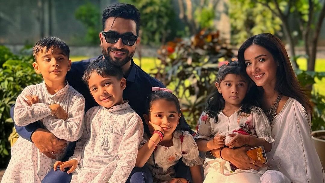 Aly Goni shared a series of pictures from the eid celebrations, social media was abuzz with festive cheer.