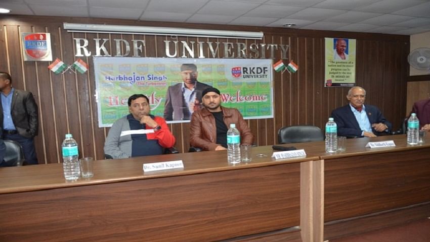 Dr Sunil Kapoor Bhopal Announces Inter-College Cricket Tournament Organized By SRK University Bhopal