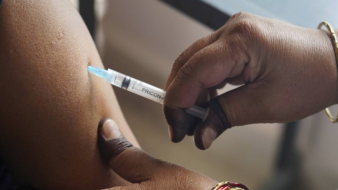 Covishield side effects: Doctors' group urges govt to review all Covid ...