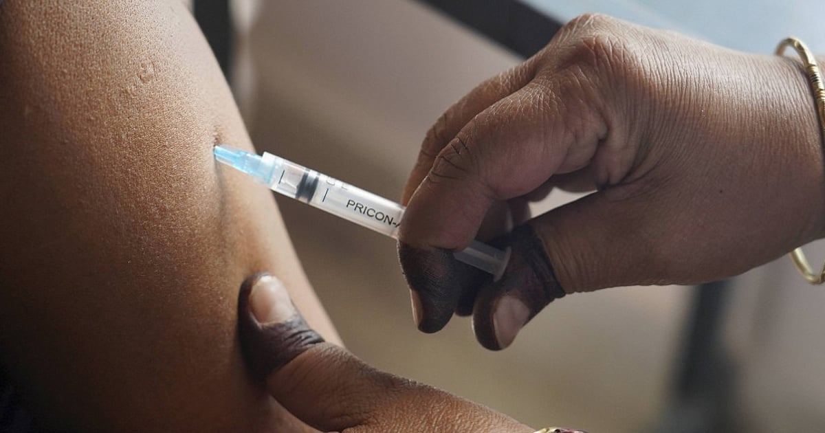 Covishield side effects: Doctors' group urges govt to review all Covid ...