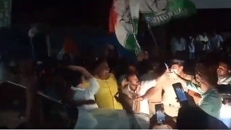 D K Shivakumar hits party leader for putting his hand on him, video goes viral