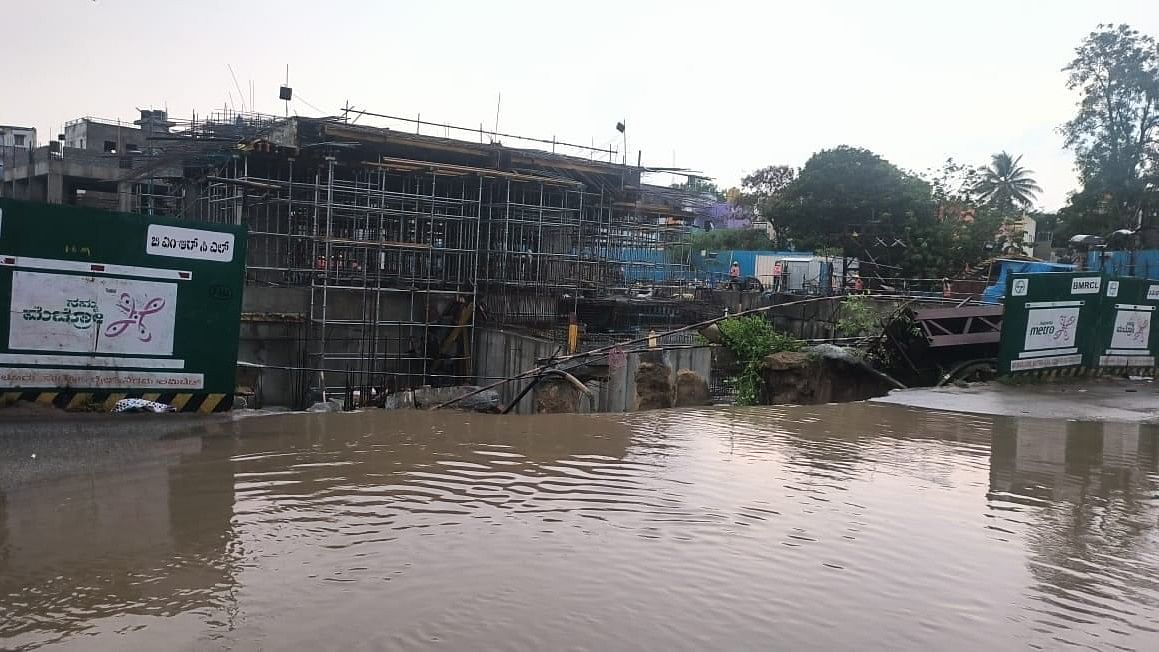 Rain causes 5-metre-deep crater on Bore Bank Road, breaks metro pile structure in Bengaluru