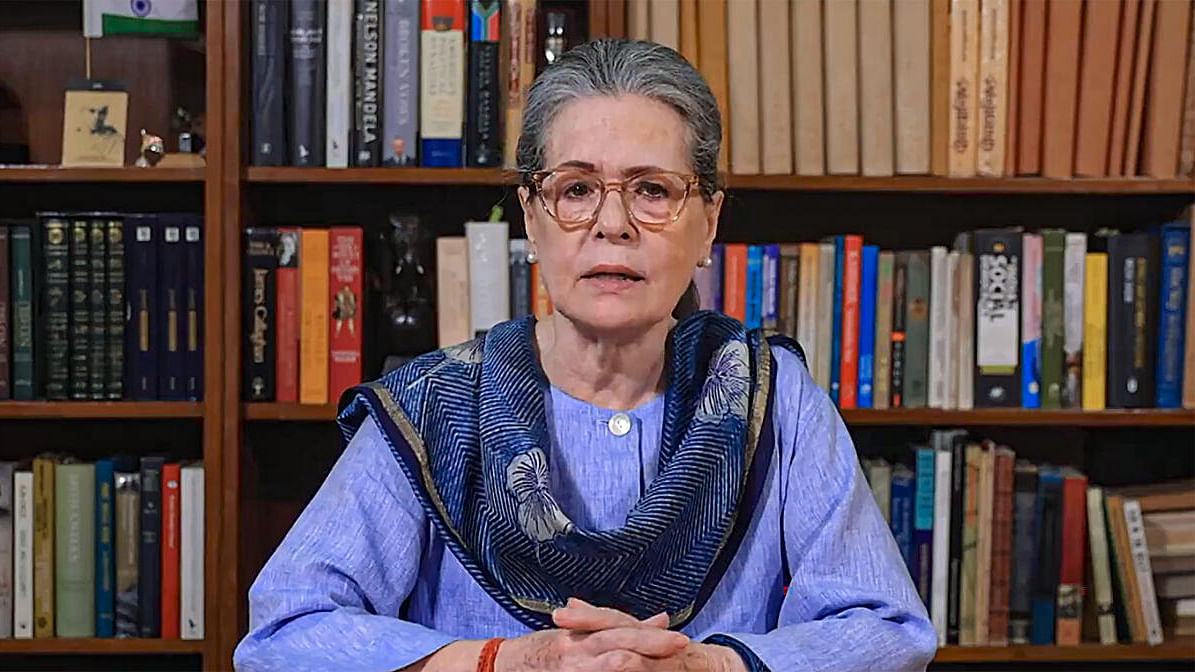Lok Sabha Elections 2024 | Sonia Gandhi assures the people the 'guarantees' by Congress will change lives of women