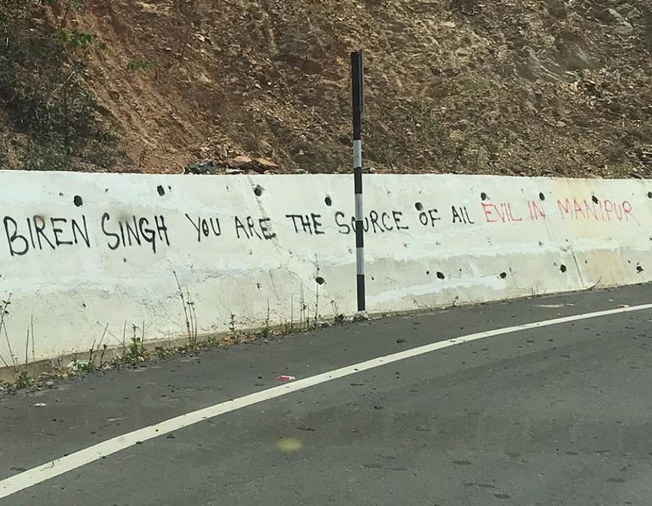  Slogans by the Kuki-Zo community can be seen along the route to Moreh town. 
