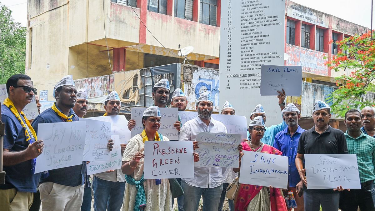AAP protests handover of Indiranagar BDA complex to private group