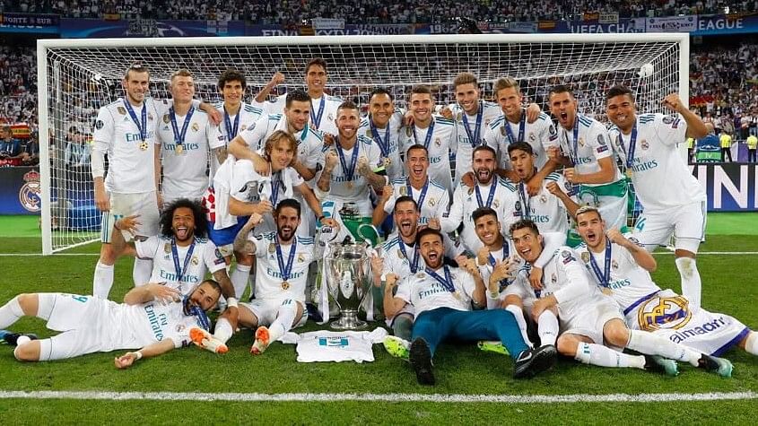 Real Madrid players with their 3rd UCL in a row. 