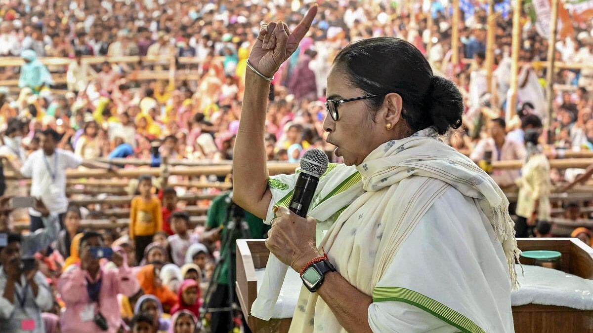 Mamata lashes out at governor for 'misconduct' with woman employee