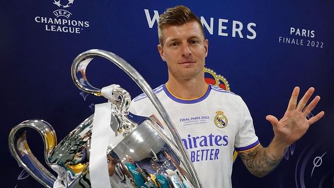 Toni Kroos pointing out that he won the UCL 5 times after winning the trophy in 2022. 