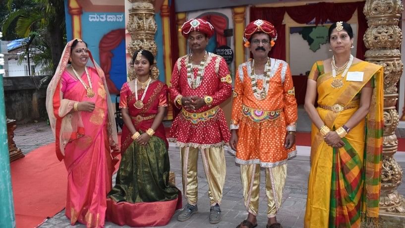 Lok Sabha Elections (Karnataka) Live: Electoral officials dress up in royal attire to welcome voters in Shivamogga 
