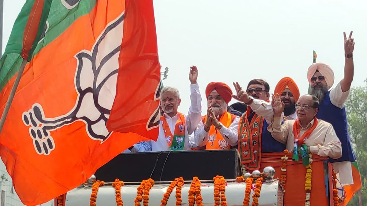 Lok Sabha Elections 2024: BJP's Taranjit Sandhu files nomination from Amrtisar
