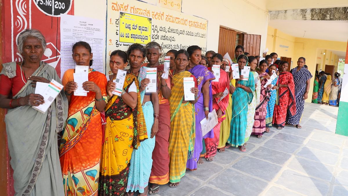 Lok Sabha Elections (Karnataka) Live:  Over 54% voter turnout till 3 pm; 53.83% votes caste so far for Shorapur bypoll