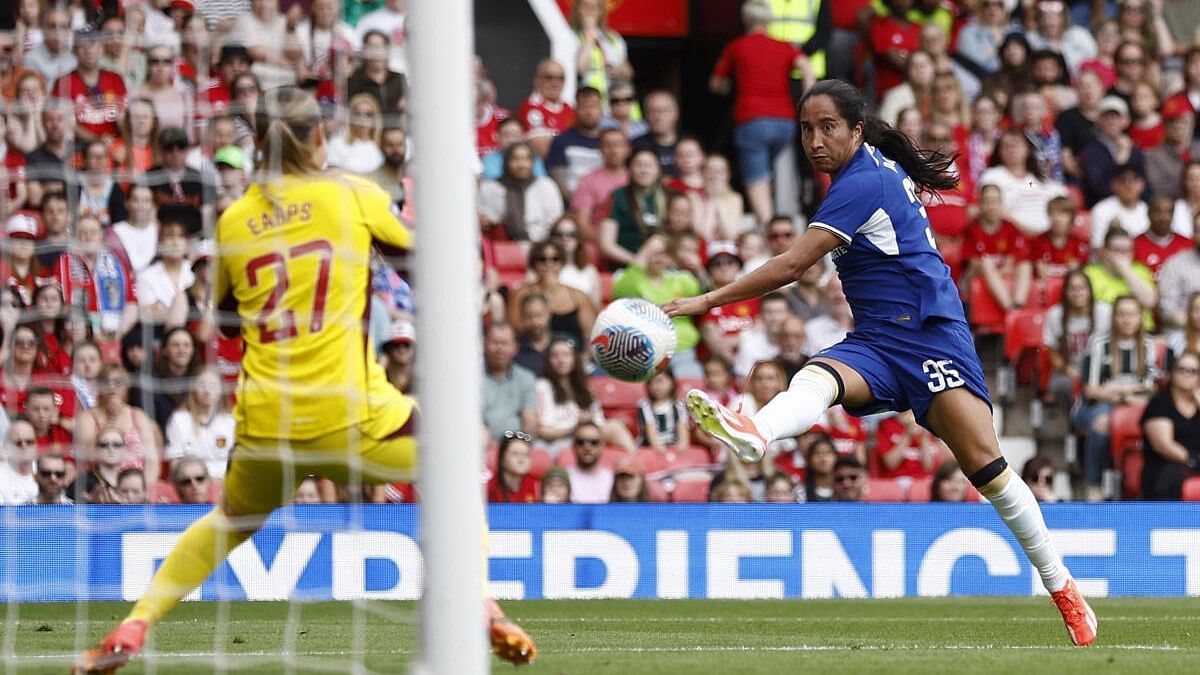 Chelsea crowned WSL champions after crushing Manchester United